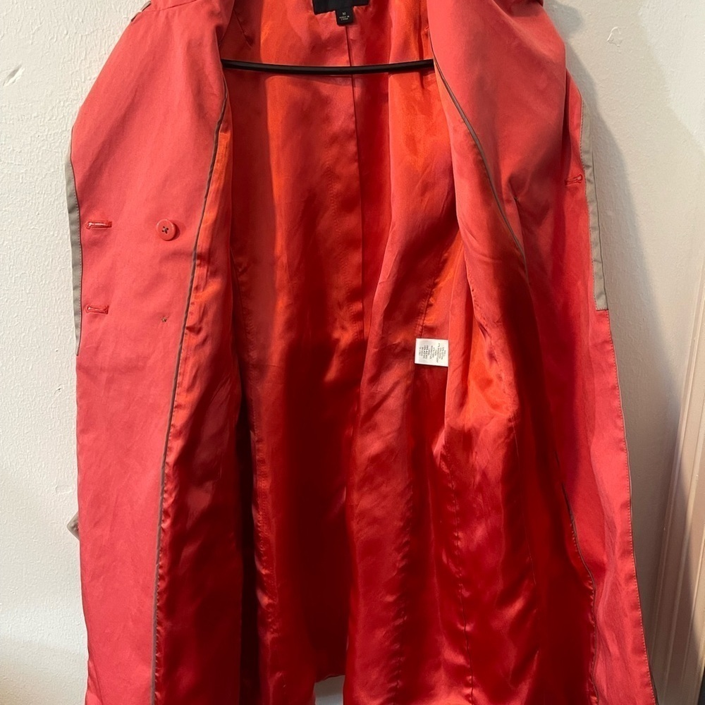 Banana Republic Coral Tan Trim Trench Coat Women’s Sz M with Belt - Picture 7 of 12